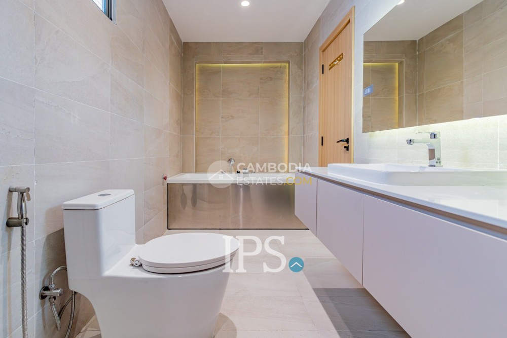 Luxury 5-Bedroom Serviced Penthouse for Rent in Phnom Penh – Toul Kork