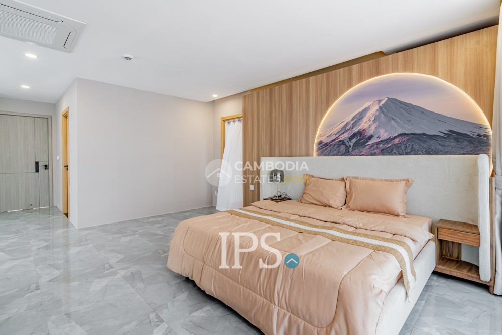 Luxury 5-Bedroom Serviced Penthouse for Rent in Phnom Penh – Toul Kork