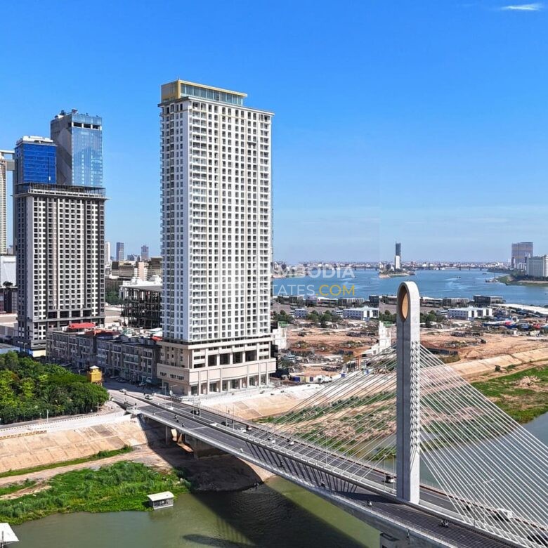 Diamond Bay Garden – Where Waterfront Luxury Meets Urban Sophistication