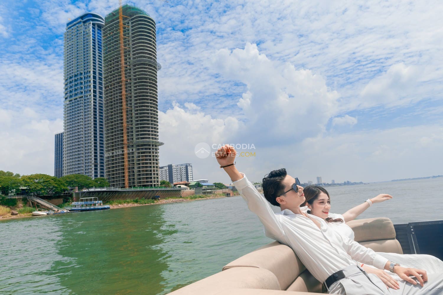 Morgan EnMaison – The Future of Riverside Luxury Living (1) Morgan EnMaison – The Future of Riverside Luxury Living