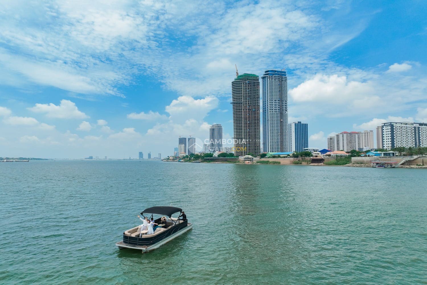 Morgan EnMaison – The Future of Riverside Luxury Living (2) Morgan EnMaison – The Future of Riverside Luxury Living