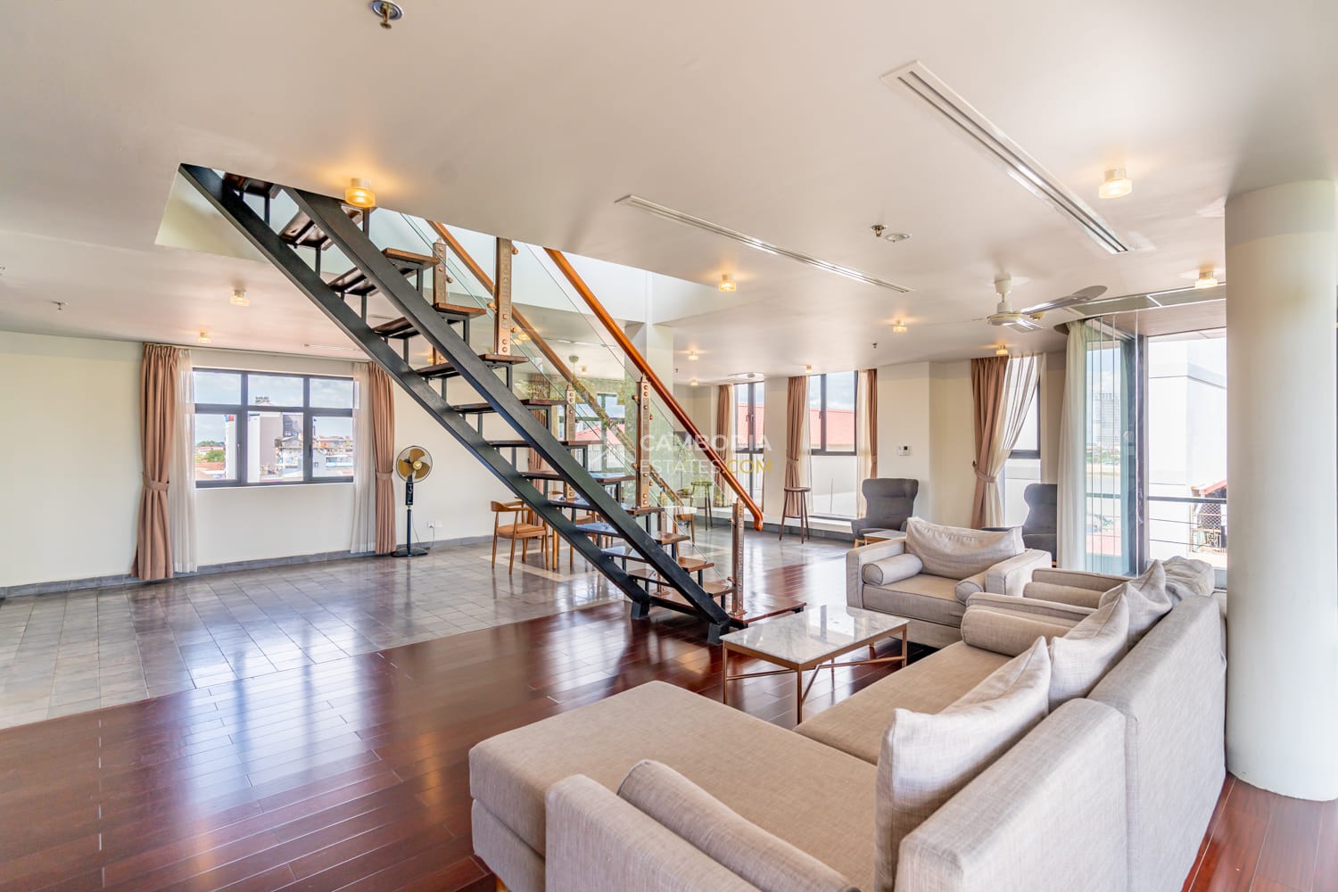 Luxury Duplex 3 Bedroom Penthouse for Rent in Wat Phnom, Phnom Penh | $3,200/Month